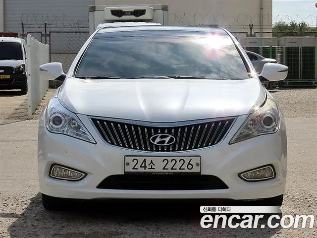 Hyundai Grandeur 2013 — photo 1