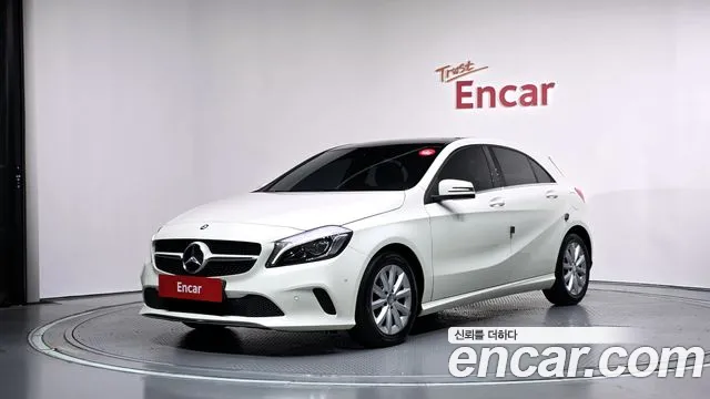 Mercedes-Benz A-Class 2017 — photo 1