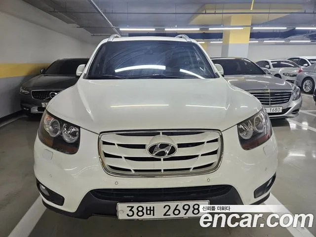 Hyundai Santafe 2010 — photo 1