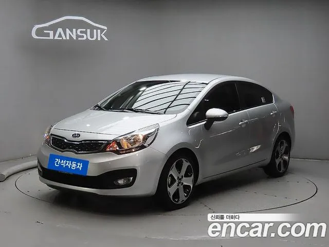 Kia pride 2012 — photo 1