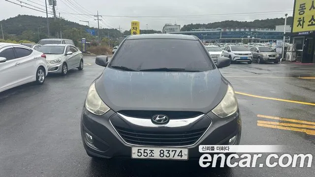 Hyundai Tucson 2011 — photo 1