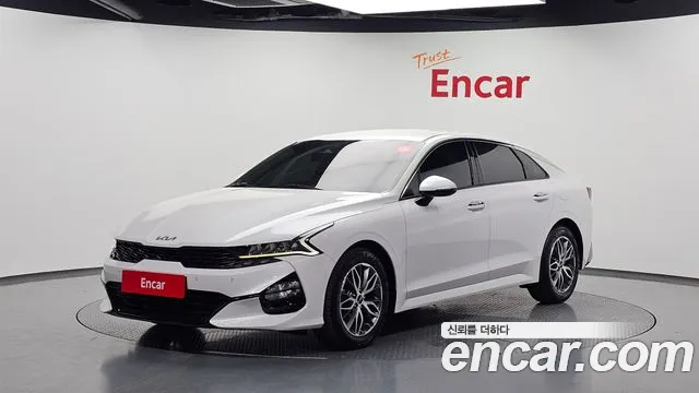 Kia K5 2023 — photo 1