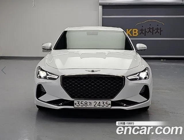 Genesis G70 2019 — photo 1