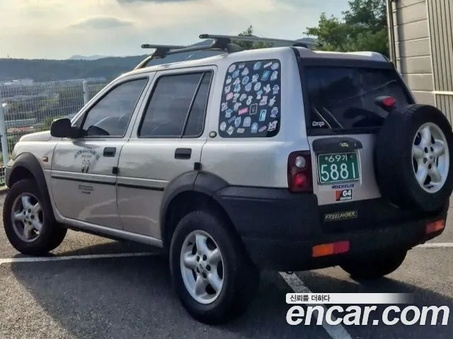 Land Rover Freelander 2000 — photo 1