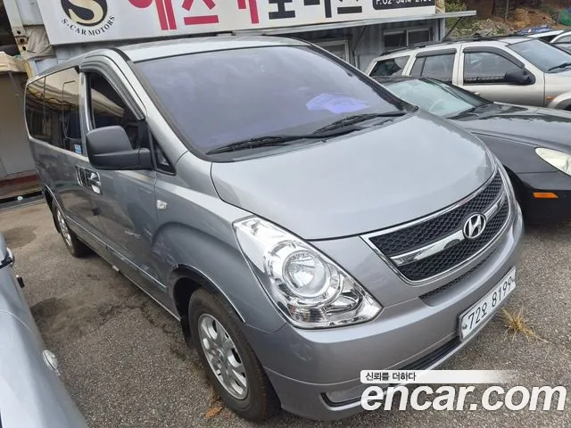 Hyundai Starex 2015 — photo 1
