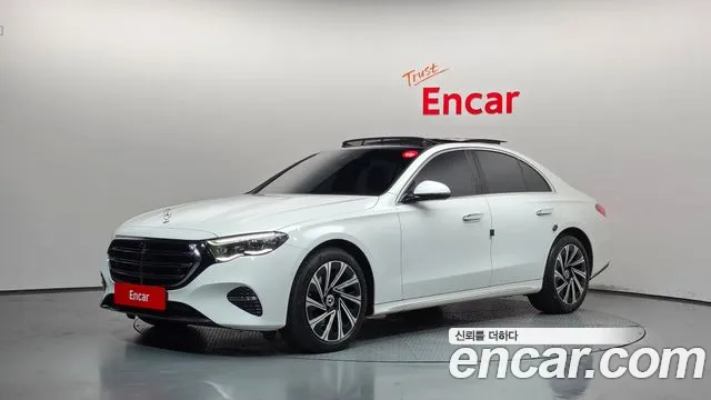 Mercedes-Benz E-Class 2024 — photo 1