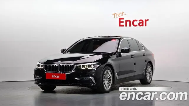 BMW 5-Series 2020 — photo 1