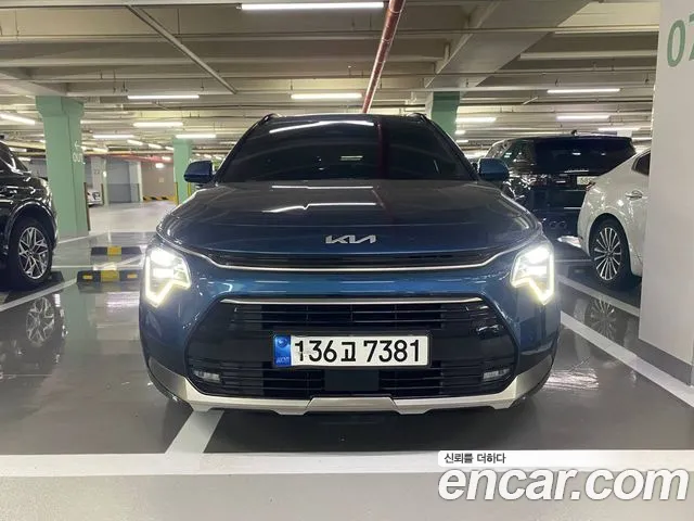 Kia Niro 2022 — photo 1