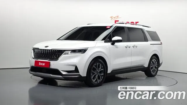 Kia Canival 2021 — photo 1