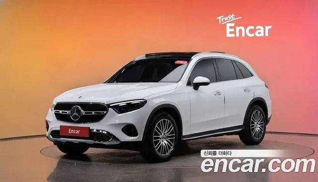 Mercedes-Benz GLC-Class 2025 — photo 1
