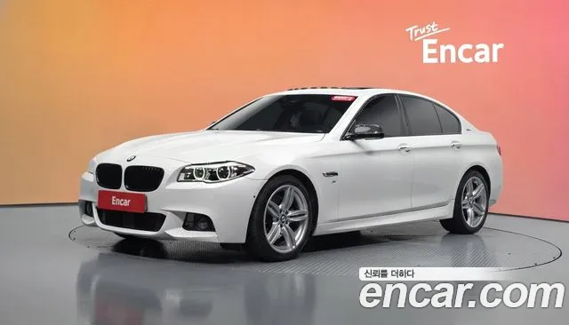 BMW 5-Series 2016 — photo 1
