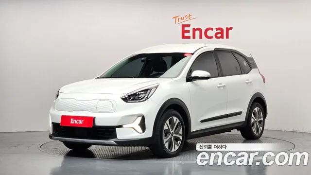 Kia Niro 2023 — photo 1