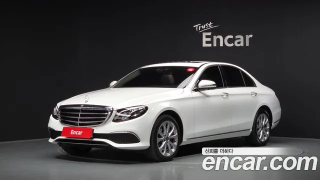 Mercedes-Benz E-Class 2019 — photo 1