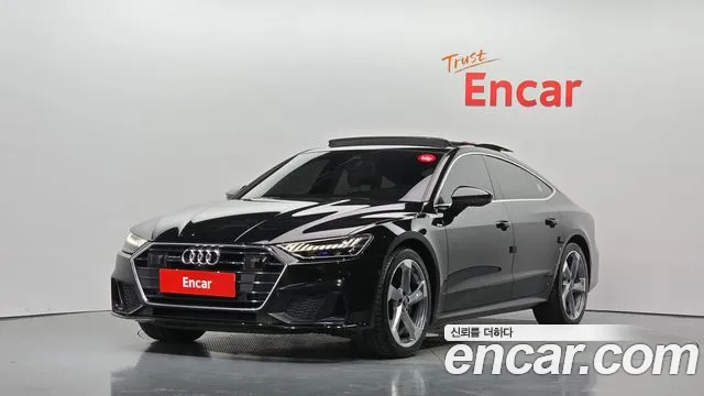 Audi A7 2022 — photo 1
