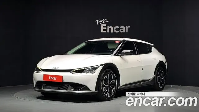 Kia EV6 2023 — photo 1