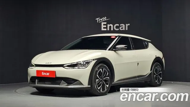 Kia EV6 2022 — photo 1