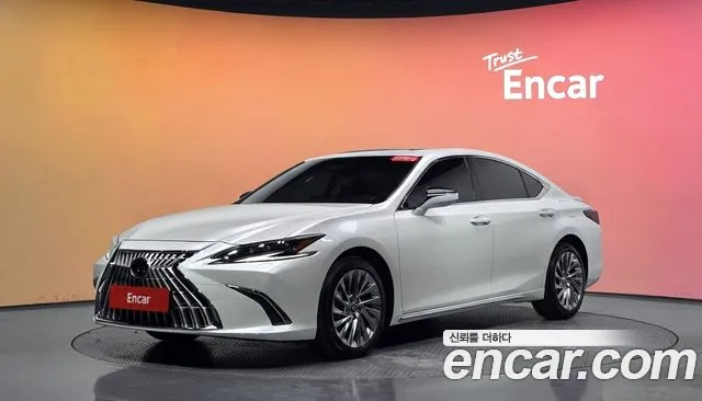 Lexus ES 2026 — photo 1