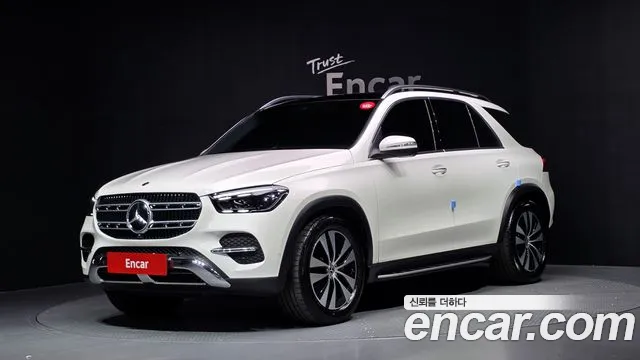 Mercedes-Benz GLE-Class 2026 — photo 1