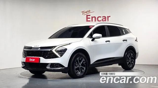 Kia Sportage 2023 — photo 1