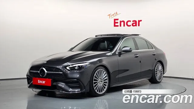 Mercedes-Benz C-Class 2023 — photo 1
