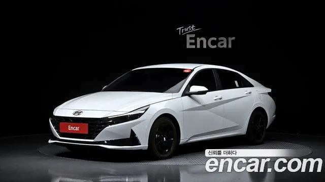 Hyundai AVANTE 2023 — photo 1