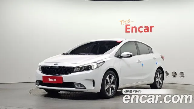 Kia K3 2018 — photo 1