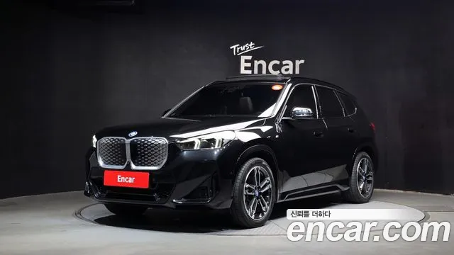 BMW iX1 2024 — photo 1