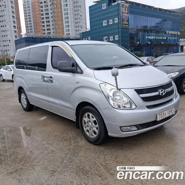 Hyundai Starex 2009 — photo 1