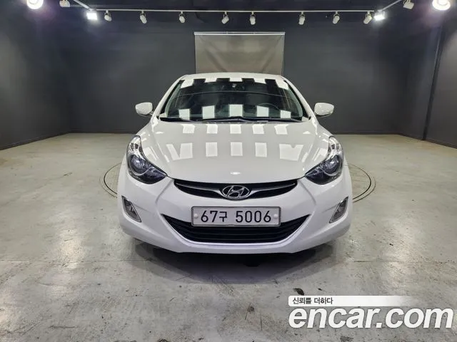 Hyundai AVANTE 2011 — photo 1