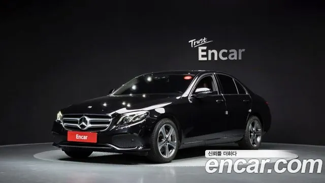 Mercedes-Benz E-Class 2018 — photo 1