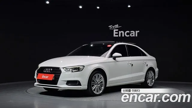 Audi A3 2018 — photo 1