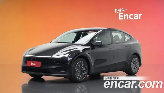 Tesla Model Y 2026 — photo 1