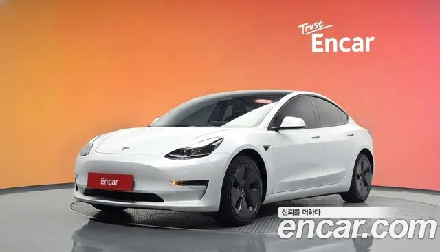 Tesla Model 3 2022 — photo 1