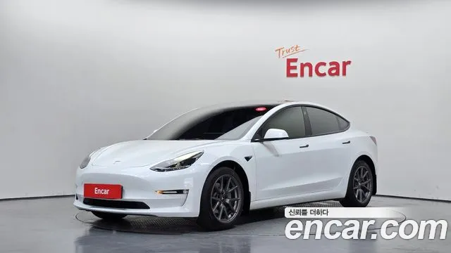 Tesla Model 3 2022 — photo 1