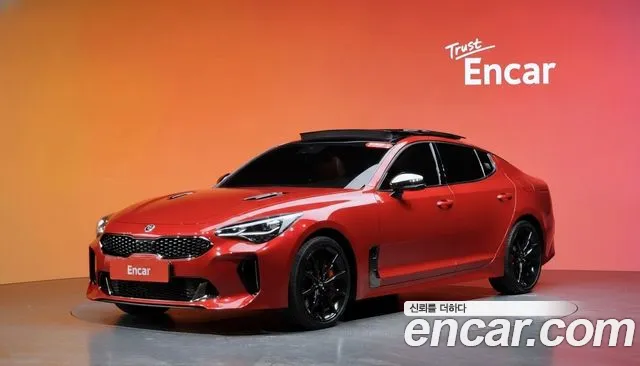 Kia Stinger 2019 — photo 1
