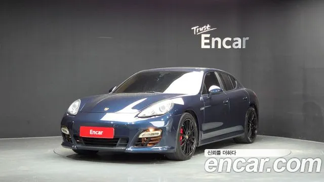 Porsche Panamera 2011 — photo 1