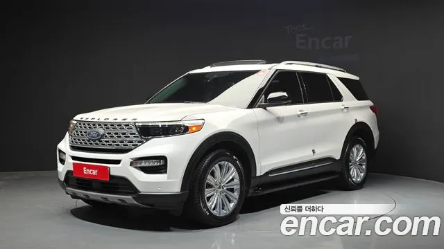 Ford Explorer 2020 — photo 1