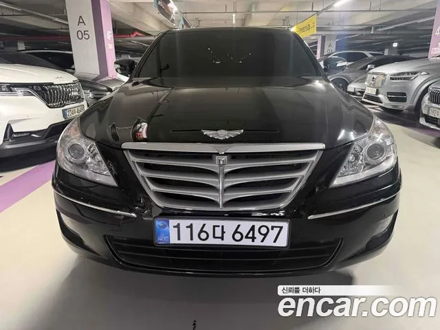 Hyundai Genesis 2010 — photo 1