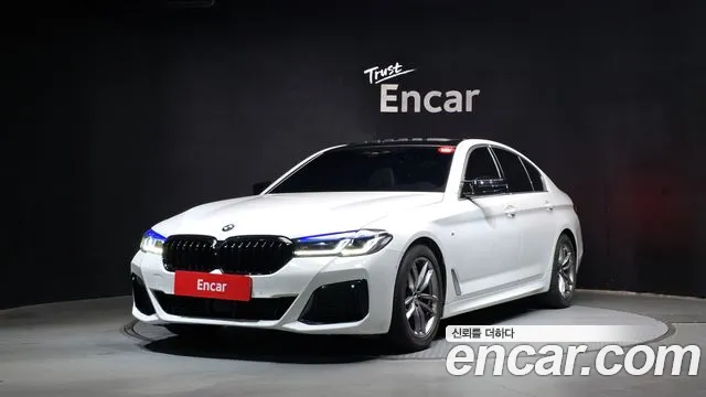 BMW 5-Series 2019 — photo 1