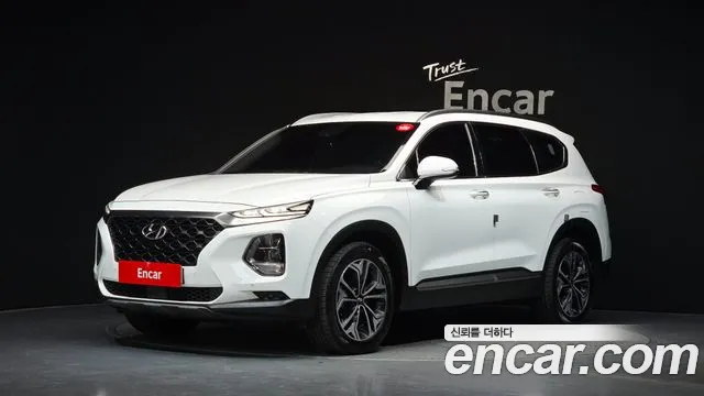 Hyundai Santafe 2019 — photo 1