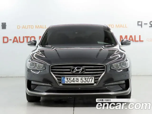 Hyundai Grandeur 2018 — photo 1