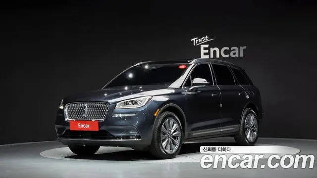 Lincoln Corsair 2021 — photo 1