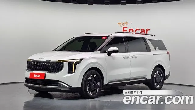 Kia Canival 2024 — photo 1