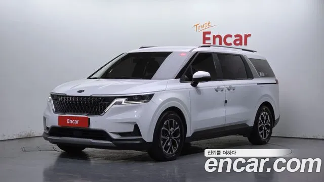 Kia Canival 2021 — photo 1