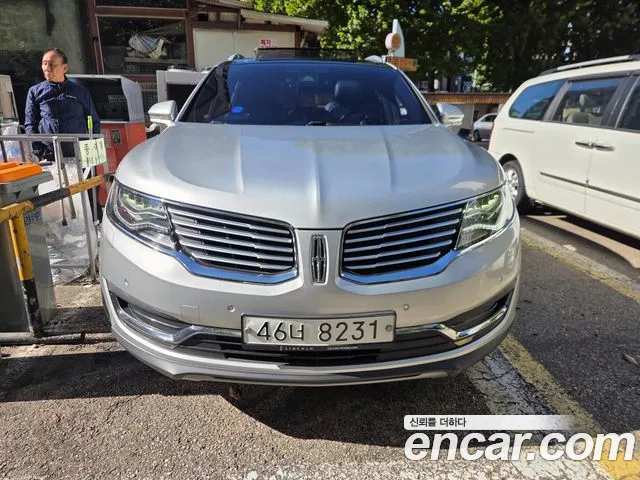 Lincoln MKX 2018 — photo 1