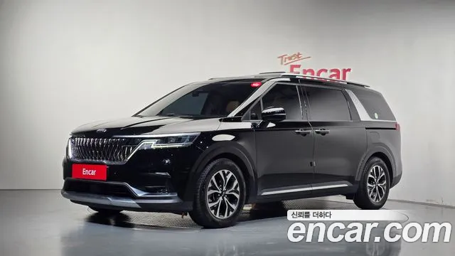 Kia Canival 2021 — photo 1