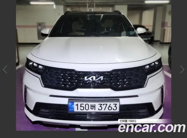 Kia Sorento 2023 — photo 1