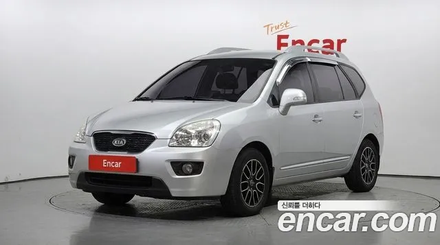 Kia Carens 2012 — photo 1