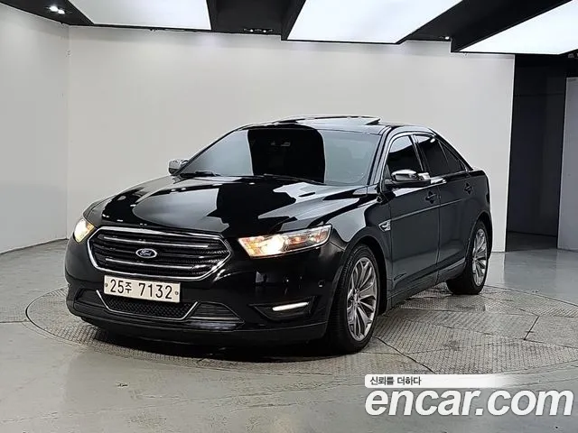 Ford Taurus 2013 — photo 1