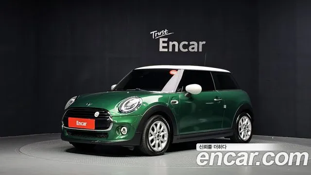Mini Cooper 2020 — photo 1